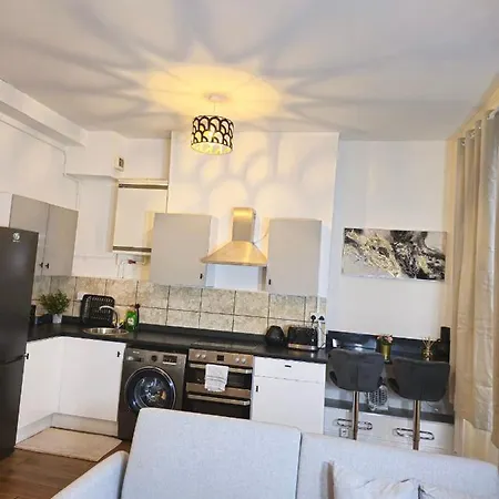 Charming Flat In Stokes Croft